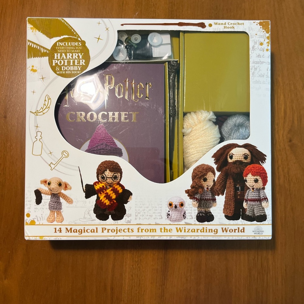 Harry Potter Crochet Kit with Yarn and Hook